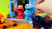 Disney Pixar Cars Celebrate Halloween as Halloween Car McQueen & Dracula Mater Haunted Mansion