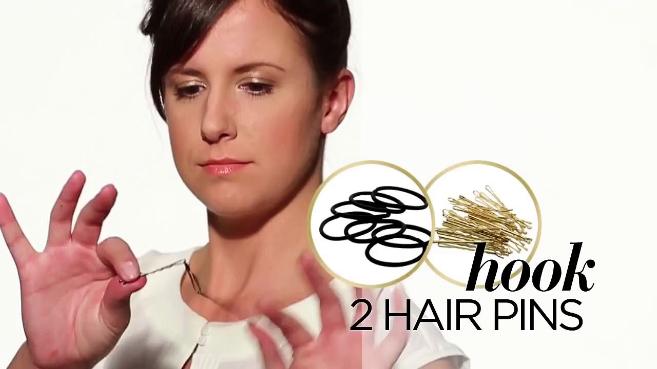 Steps to make Low Chignon Bun