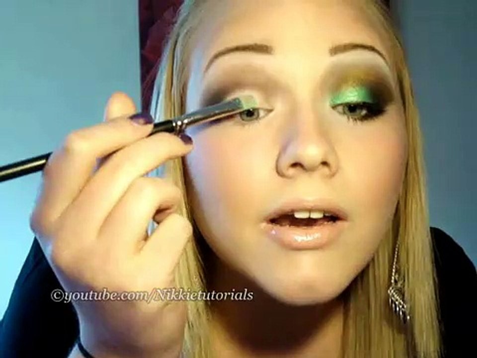 NikkieTutorials | • Glamourus Green&Gold look using Glamourdoll Eyes.