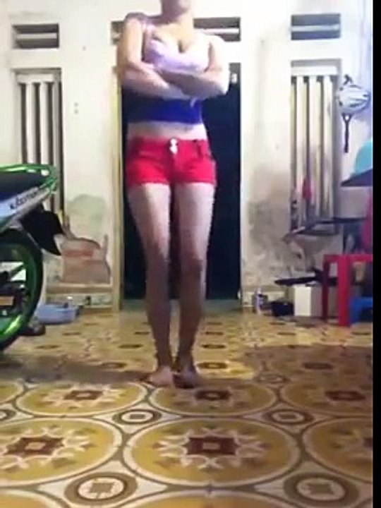 Hót Girl Xăm Trổ Phê Kẹo Quẩy Tưng Bừng...Bá Đạo =))