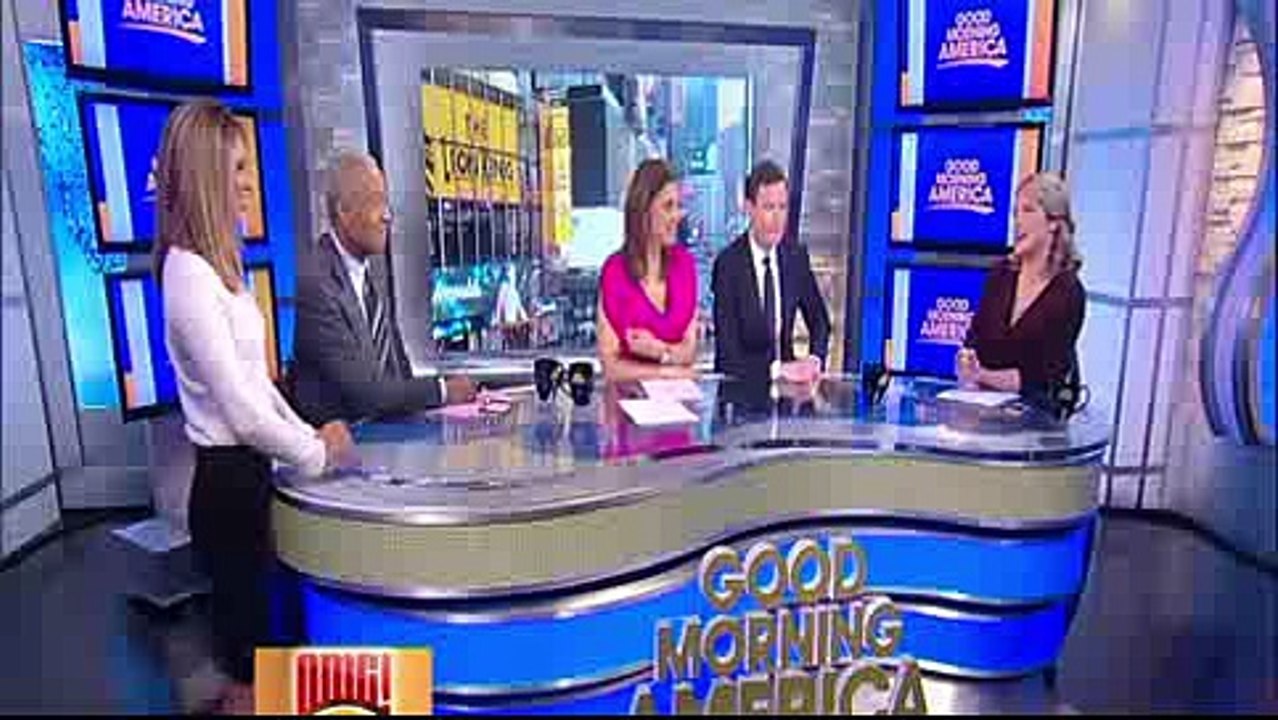 Oscar: Fans Attempt to Find Famed Statue in -Star Wars- Themed Photo