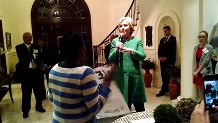 Black Lives Matter Activist Interrupts Hillary Clinton 22416 I am NOT a Superpredator.