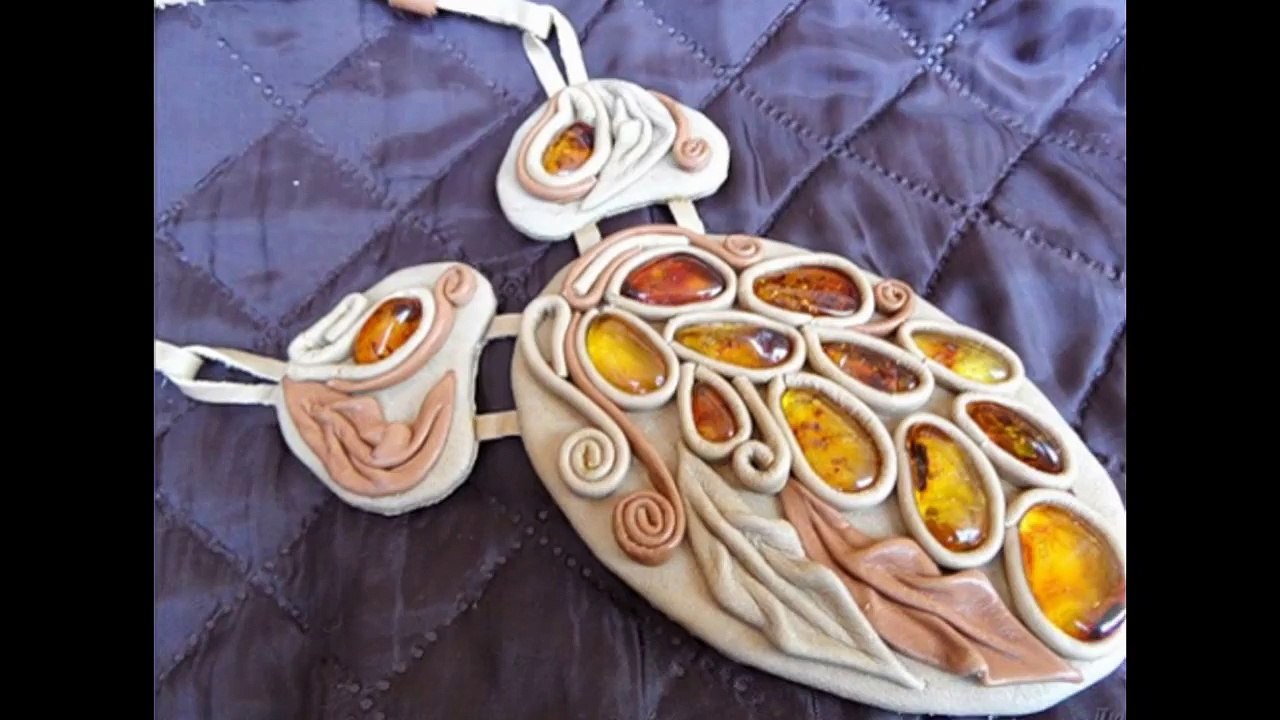 Колье из кожи