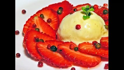 Быстрый десерт Салат из клубники с перцем