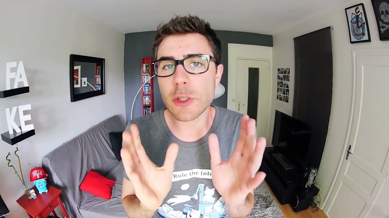 Cyprien - Les vieux et la technologie