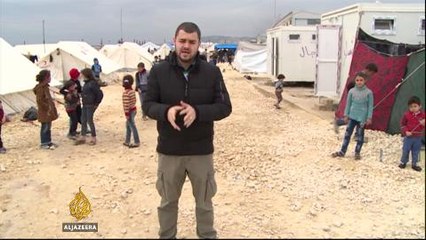 Tent city comes up along Turkey-Syria border