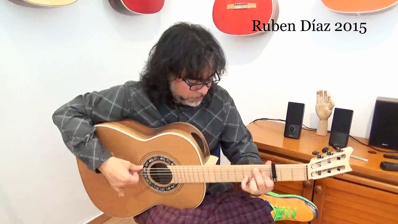 Testing the new Barbero negra 1945 Ovangkol zero fret Movingui fretboard / Andalusian Guitars Spain Endorsed by Paco de Lucia