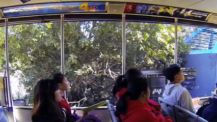 STUDIO TOUR (BACKLOT TOUR) - UNIVERSAL STUDIOS HOLLYWOOD, CALIFORNIA