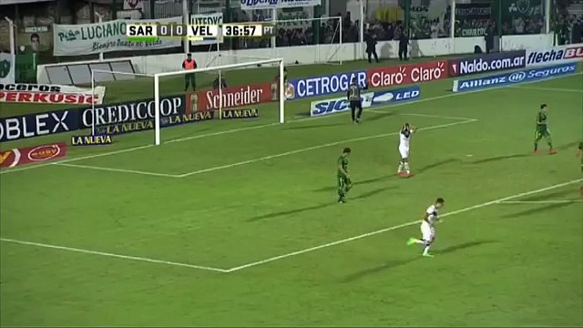 Pavone siempre es peligroso. Sarmiento 0 - Vélez 0. Fecha 1. Primera División 2016.