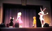 Bugs Bunny & Lola Bunny Hips Dont Lie FT 2010