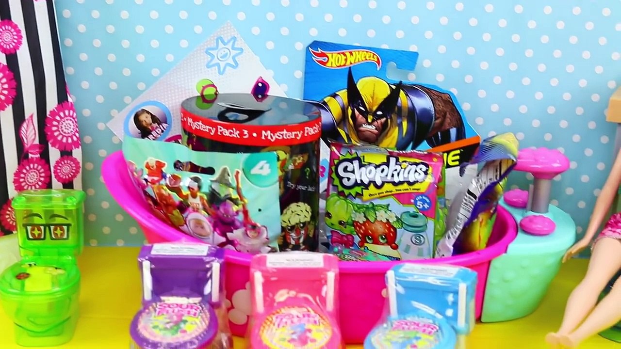Toilet Candy & Surprise Toys Bath! Sour Flush Candy Lollipops Toilets & Surprise Mokolet P