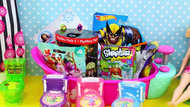 Toilet Candy & Surprise Toys Bath! Sour Flush Candy Lollipops Toilets & Surprise Mokolet P