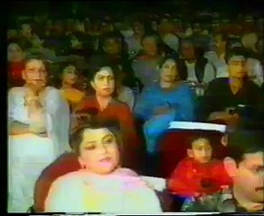 un ki nazron se jo mohabat ka pegham mila - Runa Laila