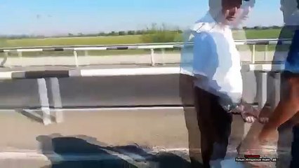 Гаишник и Чеченец , Разборка