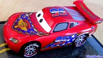 Stars and Stripes Lightning Mcqueen Metallic Finish CARS 2 Diecast Display Case Disney Store car toy