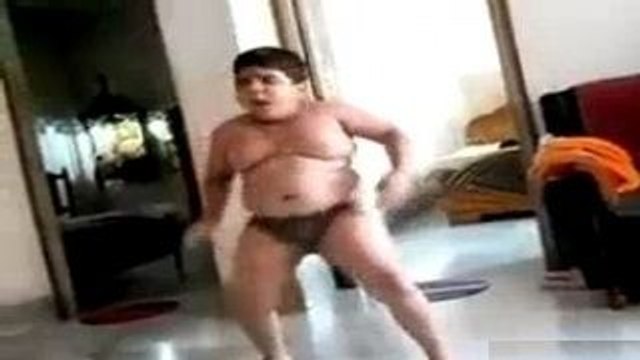 Dhinka Chika Dance Perform By Fat Boy-Top Funny Videos-Top Prank Videos-Top Vines Videos-Viral Video-Funny Fails
