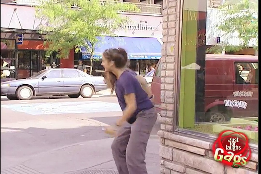 Relax Daily_Car Boot Jacking