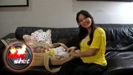 Kebahagiaan Revalina Menjadi Seorang Ibu - Hot Shot 28 Februari 2016