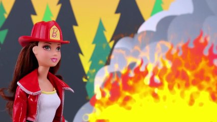 Is Hans Still Around? After Frozen Elsa Freezes Him when He Steals Annas Dress. DisneyToysFan