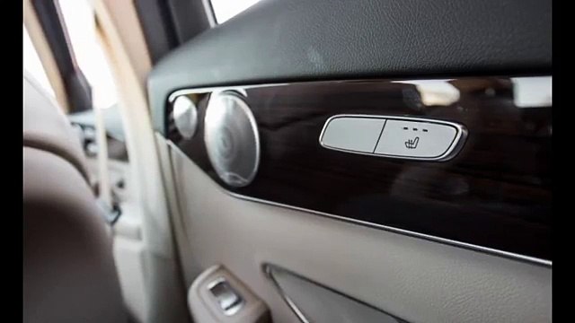 Mercedes glc 300 4matic 2016 Giá tốt nhất toàn quốc LH Mr.Hiếu 0909 243 263 nhé !