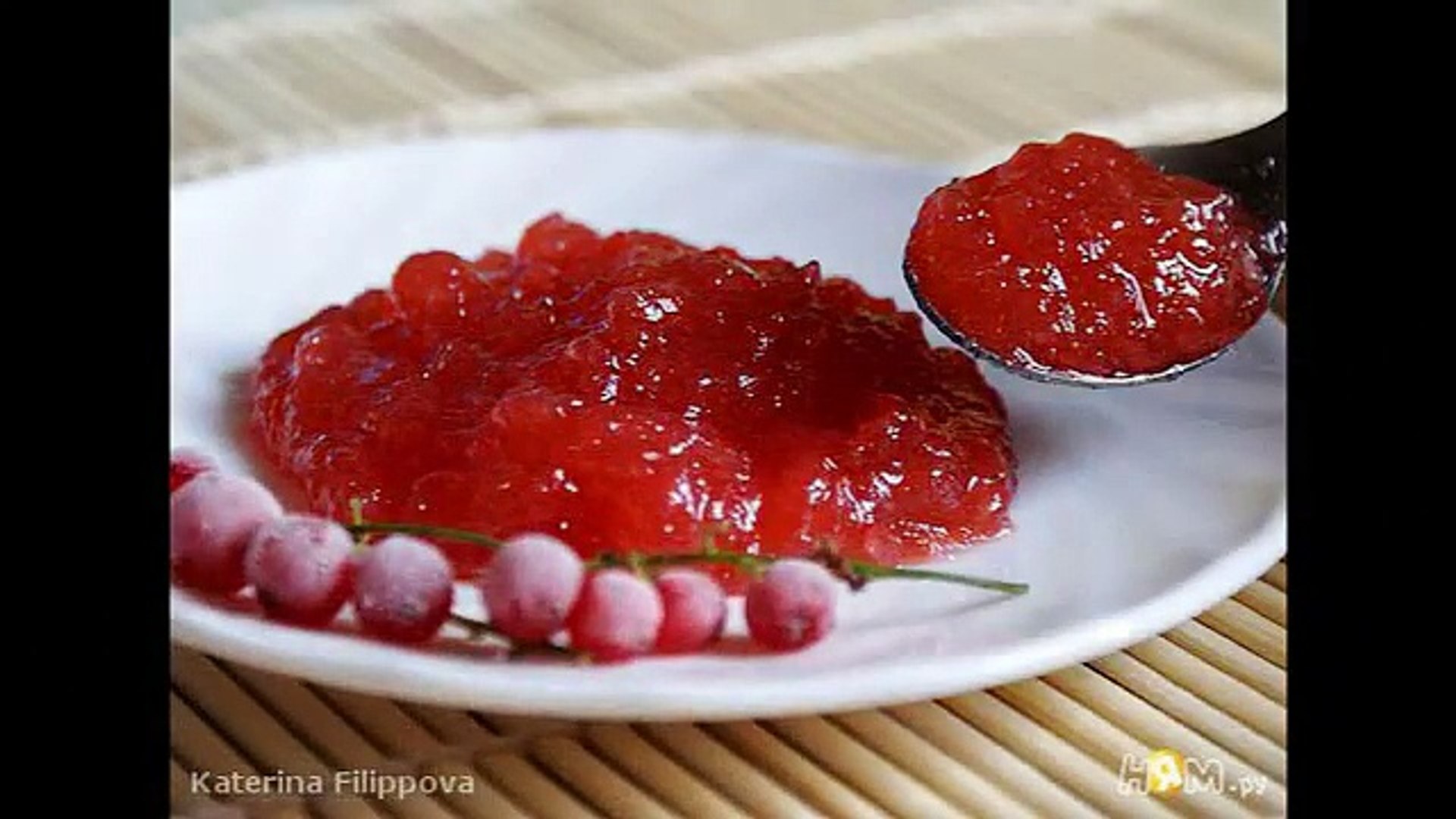 Смородина с яблоками на зиму. Смородина с яблоками на зиму. Компот болгарский ассорти. Компот с красной смородиной на зиму. Смородина с яблоками на зиму.