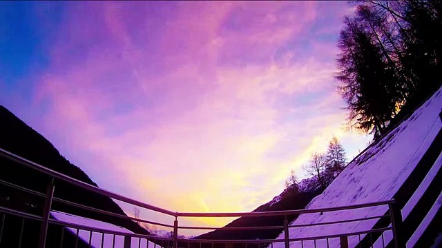 Горные Лыжи Сноуборд Девушки Полу Голые В Купальнике Катаются