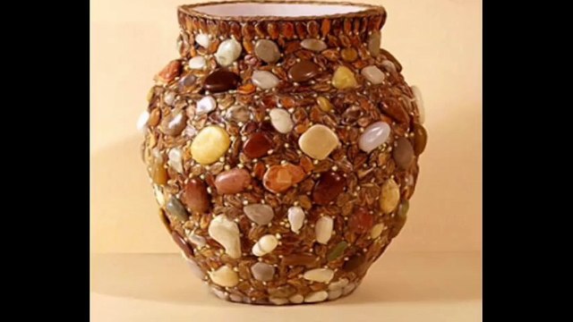 Вазоны из морских камушек