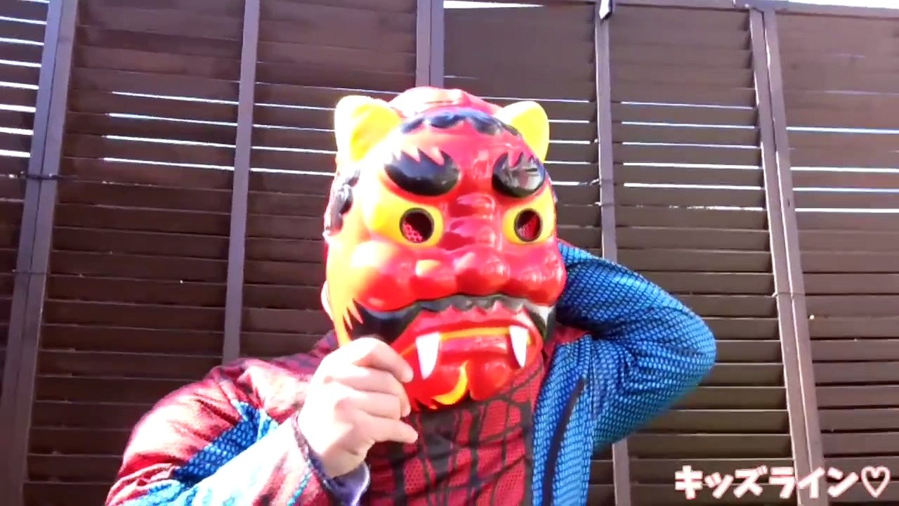 Spiderman VS Frozen Elsa スパイダーマン VS エルサ 鬼 のマスクでイタズラするよ SuperHeroes Kids