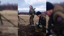 Минометный расчет ополчения за работой / Mortars pro-russians militias in action