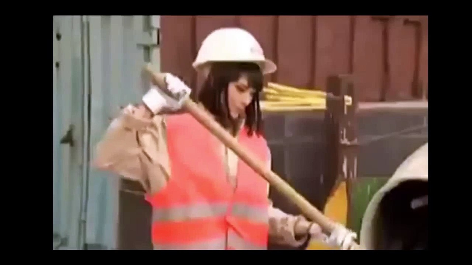 COMEDY