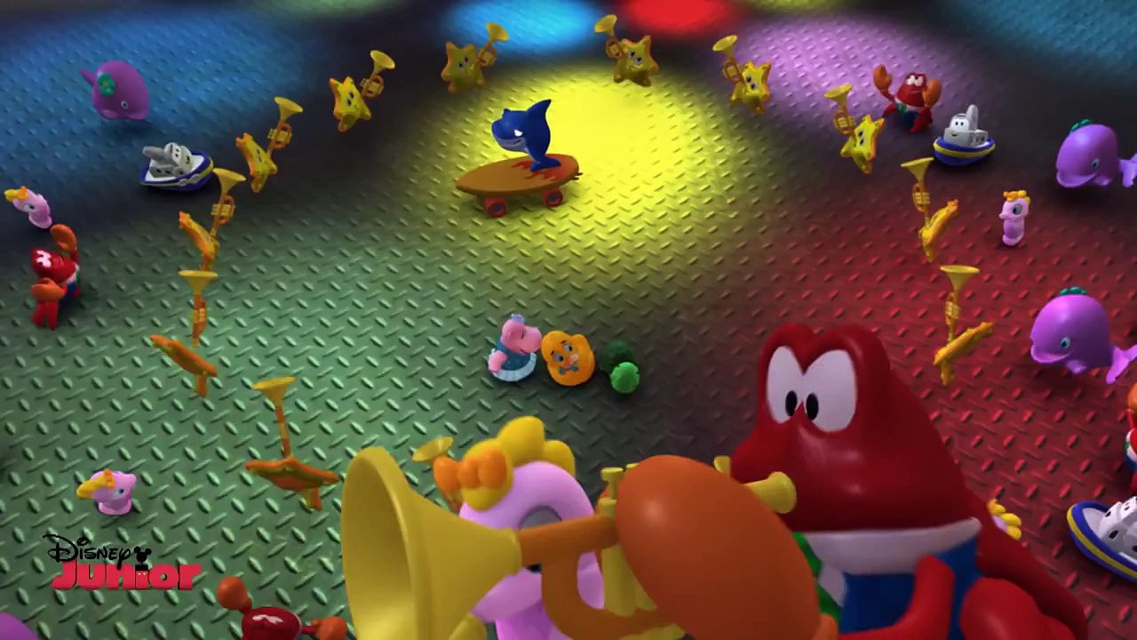 Lucky Duck - The Tub Toy Twist - Song - Official Disney Junior UK HD
