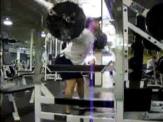 GM Squat 225x8 2nd Set of 4  08/29/2007
