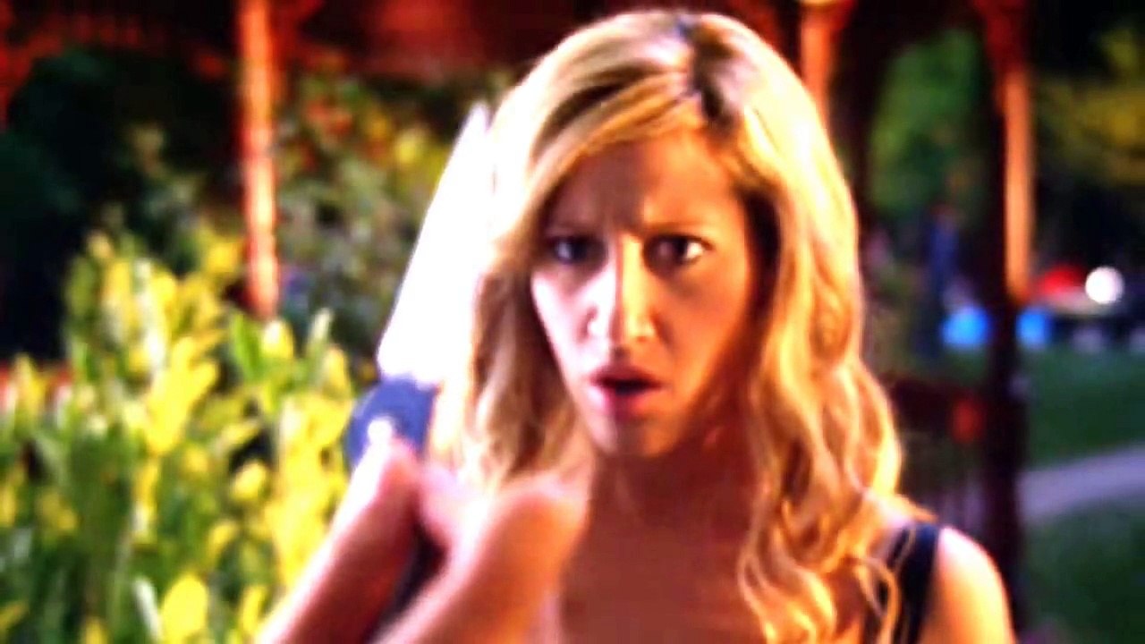 Angus,Thongs and Perfect Snogging Trailer [ZASHLEY STYLE]