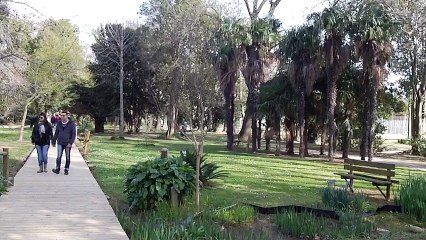 Le Jardin/Parc des Capellans à St Cyprien P-O