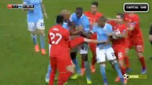 Quand Yaya Touré soulève Adam Lallana