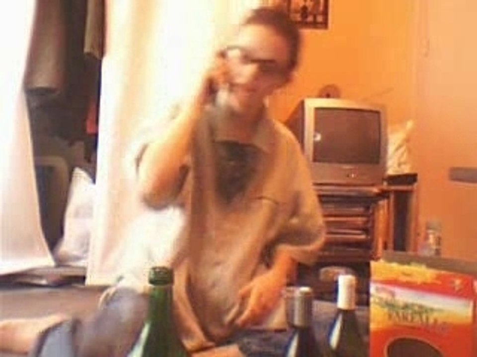 Le telephone pleure