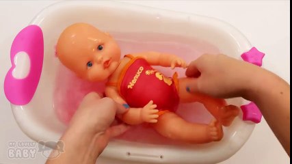 Baby Doll Nenuco Bathtime with Color Bomb Bath