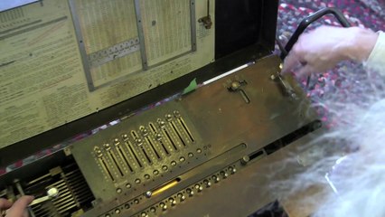 This mechanical "Portable" Calculator is 120 years old!! Better than an iPhone?