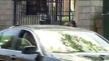 President Obamas car gets stuck | TV3