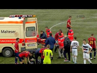 Panik në ndeshjen Vllaznia-Laçi - Top Channel Albania - News - Lajme