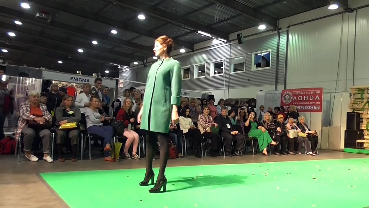 tall girls in tights and high heels, orange coat 21 12 2015 part 3