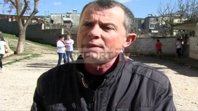 Report TV - Vlorë, 260 nxënës të shkollës së mesme, mësim në kushte ekstreme