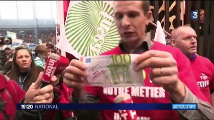 Salon de l'agriculture : les éleveurs s'en prennent au stand de Bigard