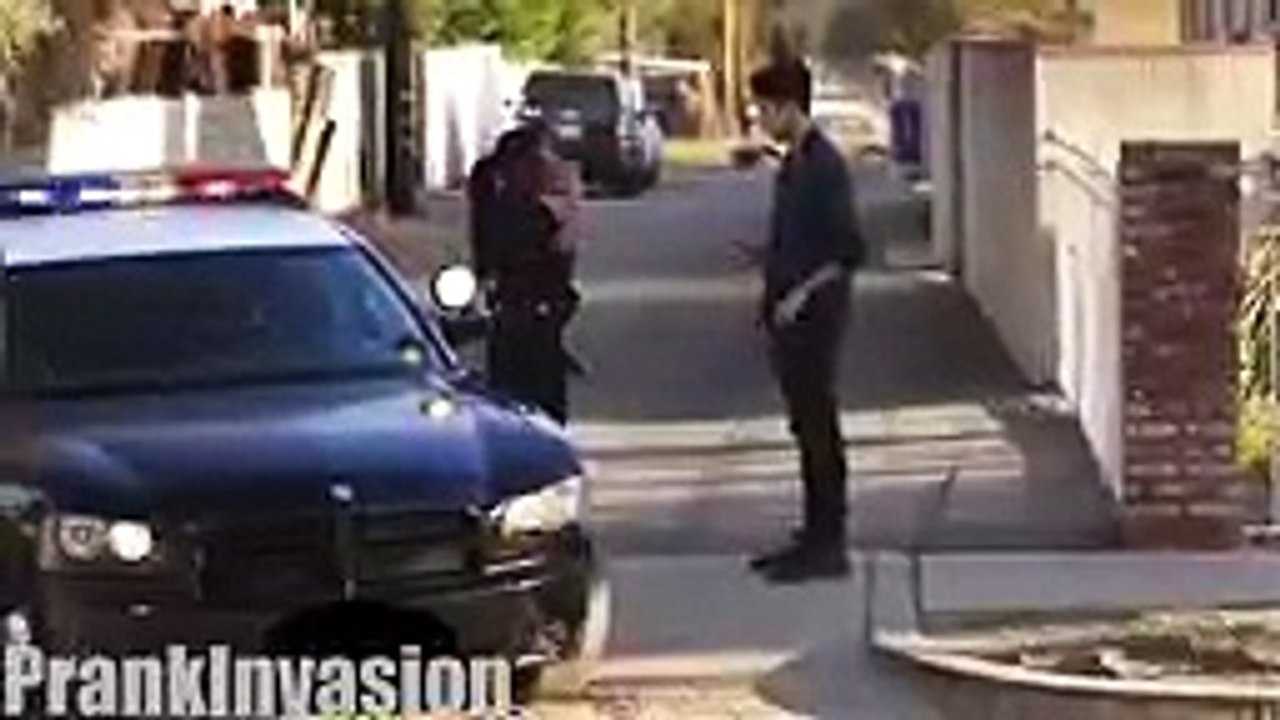 Kissing Prank  Prank Invasion 2016 (Comic FULL HD 720P)