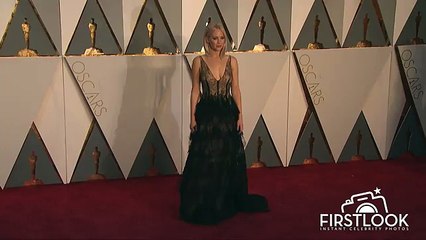 Jennifer Lawrence arrives at the 2016 Oscars in Hollywood