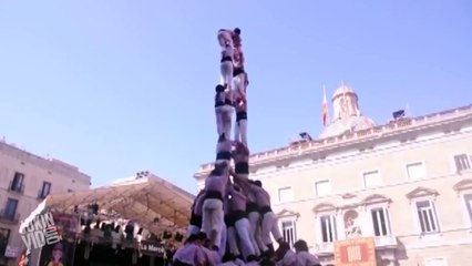 Human Tower Takes A Tumble