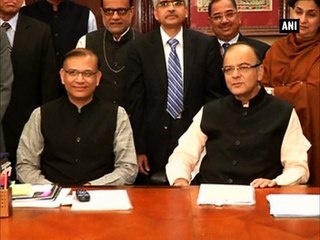 Arun Jaitley gears up to present Annual Budget in Parliament