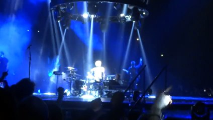 Muse - Knights of Cydonia HD (Live in Paris Bercy 18.10.2012)