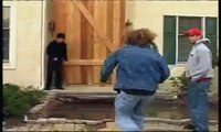 Viva la Bam Extras - Bam Margera and Rake Yohn jumping over a pool