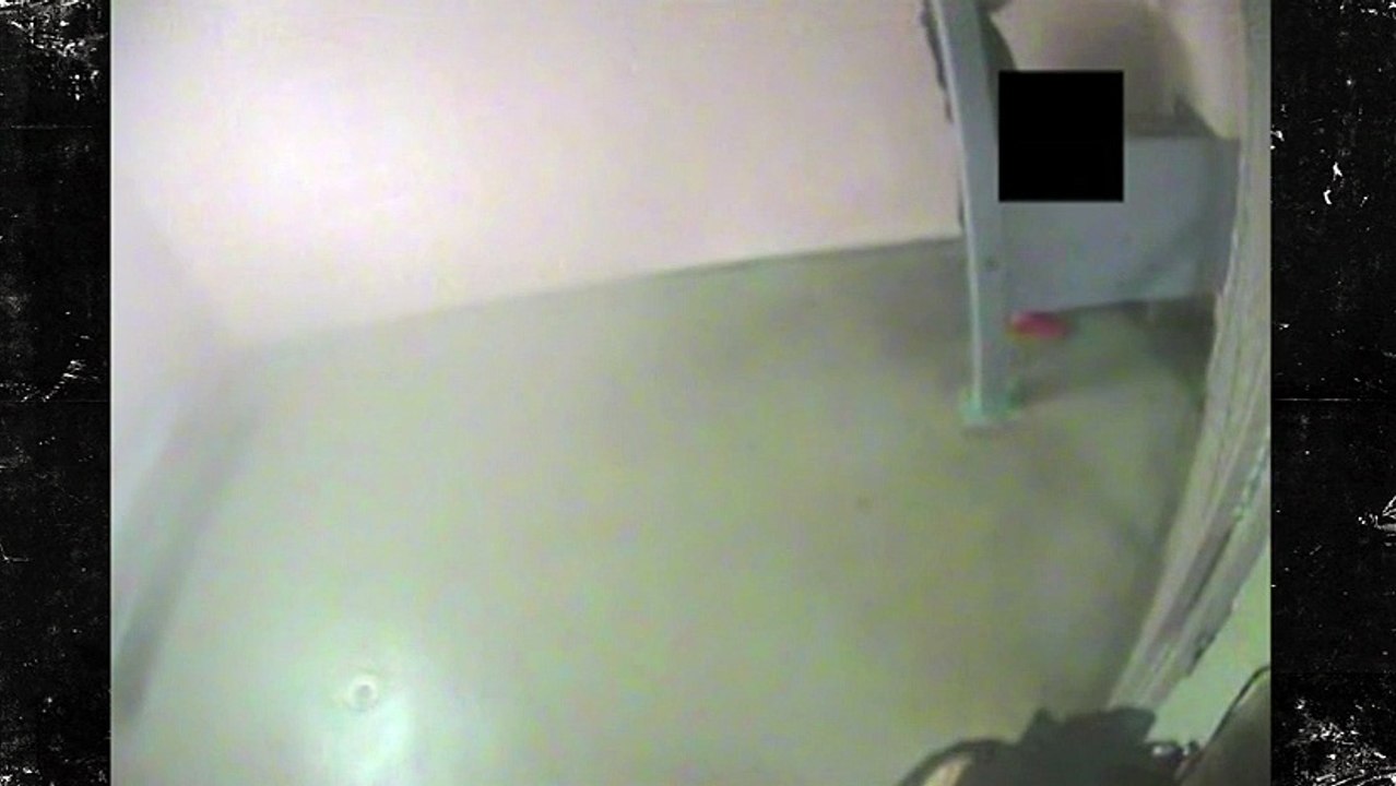 Justin Bieber -- The Peeing Video